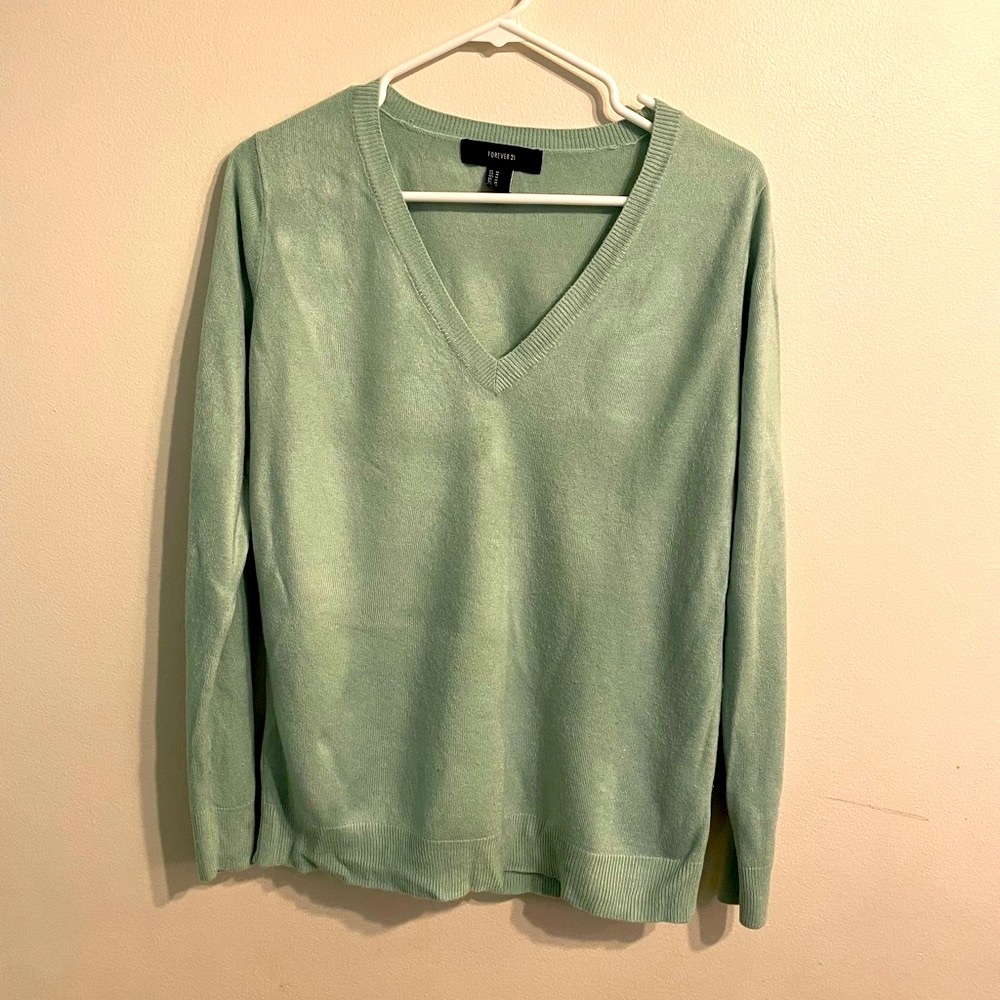 Sweater size M